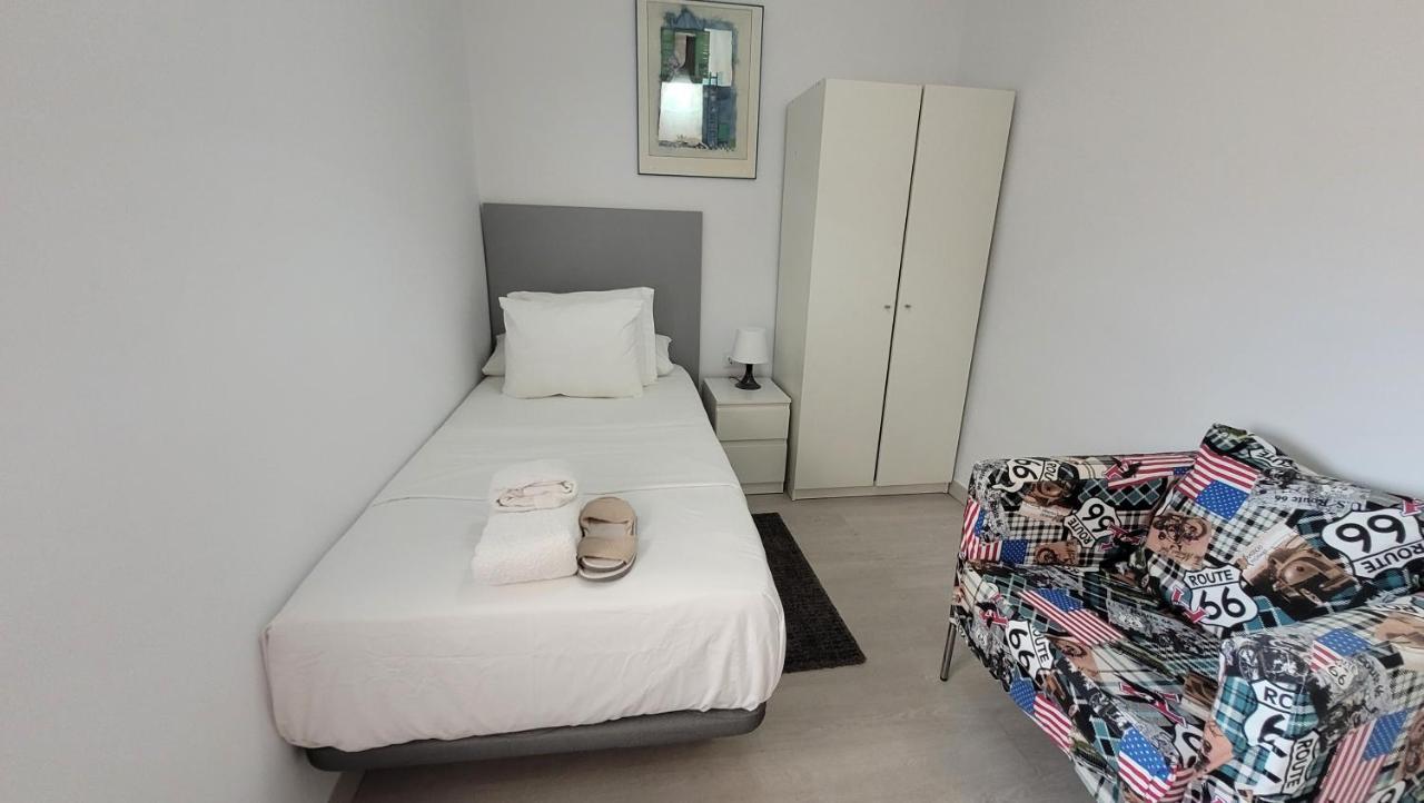 Apartaments B O D Collblanc Оспиталет-де-Льобрегат Экстерьер фото