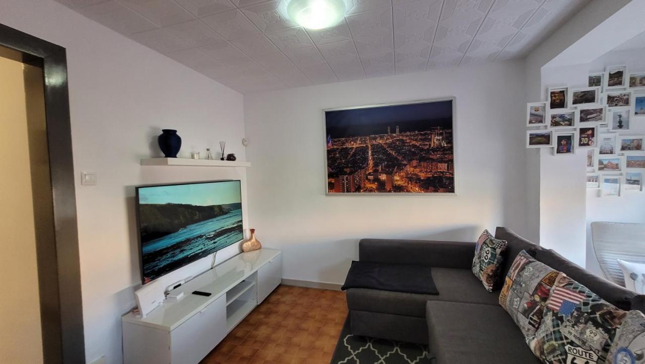Apartaments B O D Collblanc Оспиталет-де-Льобрегат Экстерьер фото