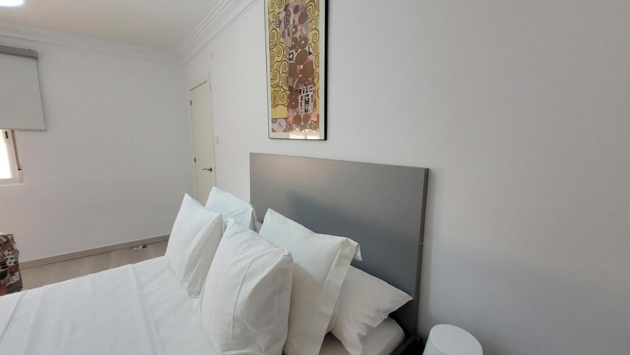Apartaments B O D Collblanc Оспиталет-де-Льобрегат Экстерьер фото