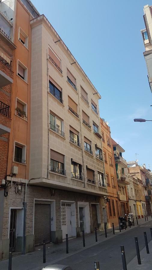 Apartaments B O D Collblanc Оспиталет-де-Льобрегат Экстерьер фото